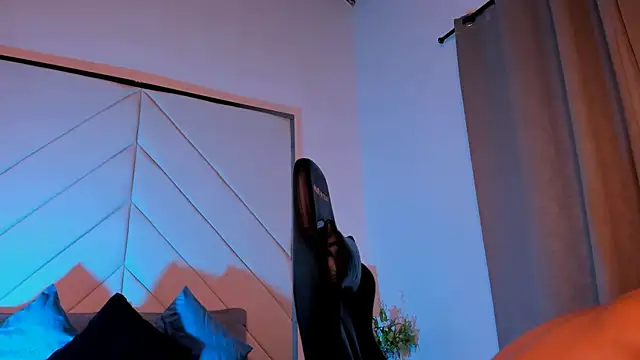 franco_banderas (Ask my age) - Show ass