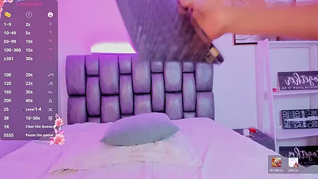 Violet_Anders webcam