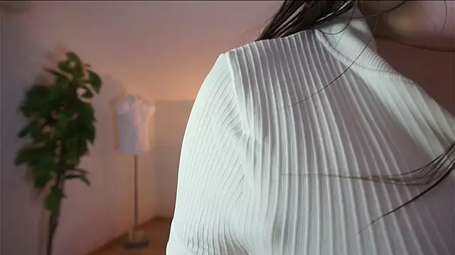 leonabelhumeur (F teen) - i will take off my skirt