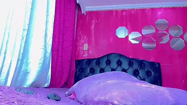 TiffanyMackensyy webcam