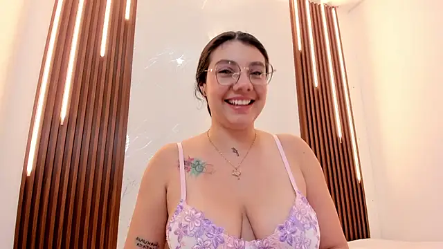 CarolinaMejia webcam