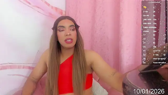 Hilary_deluxxx webcam