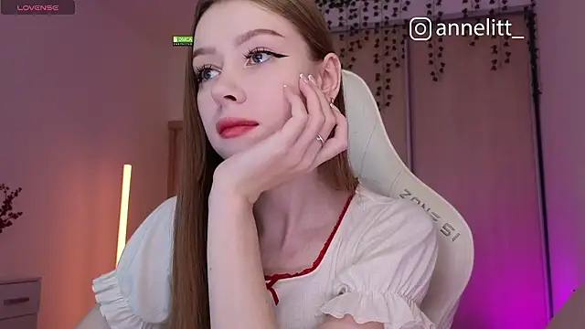 annelitt - Annelitt's free webcam - UK Sex Cams