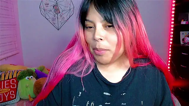 elliemoonx - EllieMoonX's free webcam - UK Sex Cams