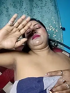 hornypriya696 webcam