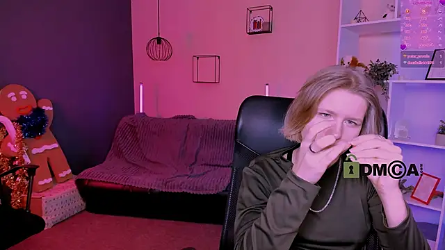 gloria_bubble webcam