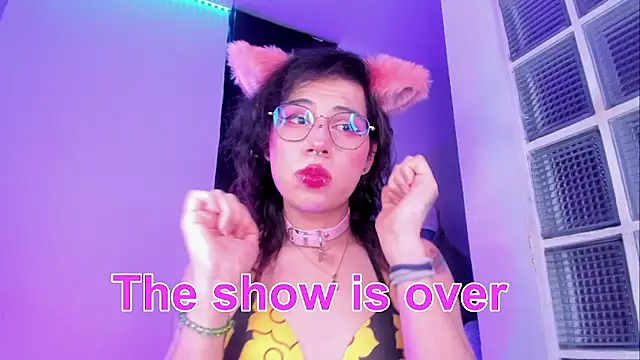 Sweet-SharoKitty webcam