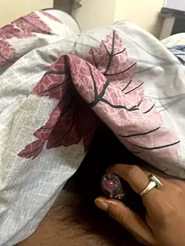 Arushridelong webcam