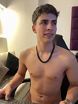 adrianrinaldi (M twink) - undress for me Adrian