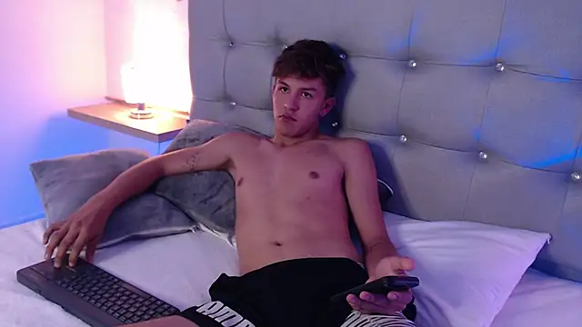 johnny_blake_ webcam