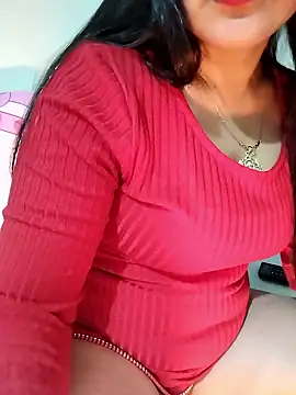 Webcam Model (lolo890)  is live.Free join now!