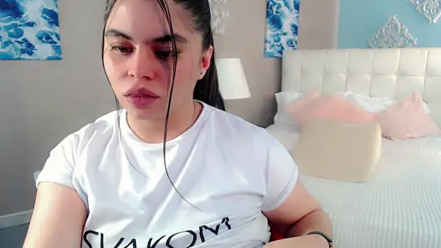_Maddison_Ivanova_ webcam