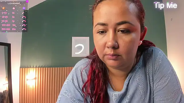 _anavictoria_ (F young) - Get me naked & fuck my pussy, wet me 💦