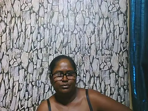 Exotic_indian95 webcam