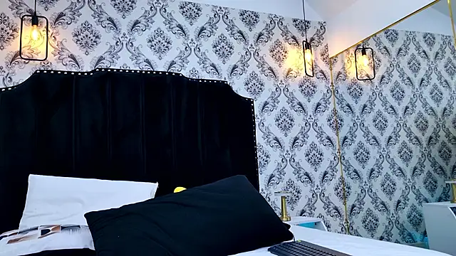 lexaderusso (F young) - Spread ass in close up 🍑🔥