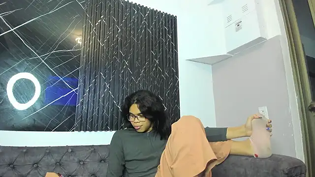 queensoffie (T young) - 🔥control machine for 5 min 🔥