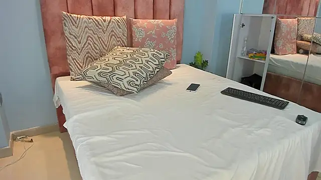 lou_rosse_ (F young) - oil in your ass