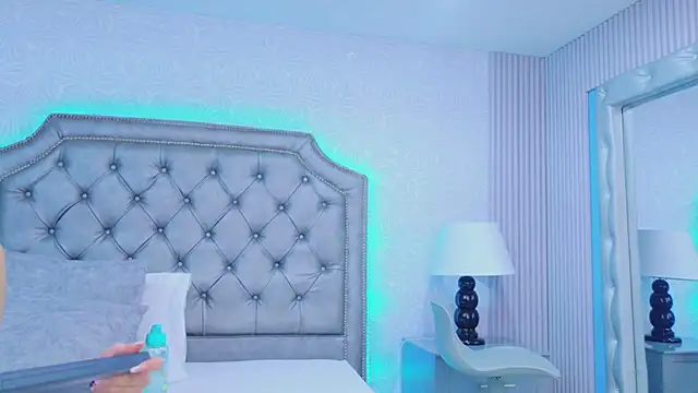 MonserratPeters webcam