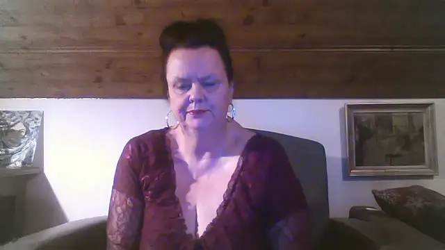 TiffanyMature webcam