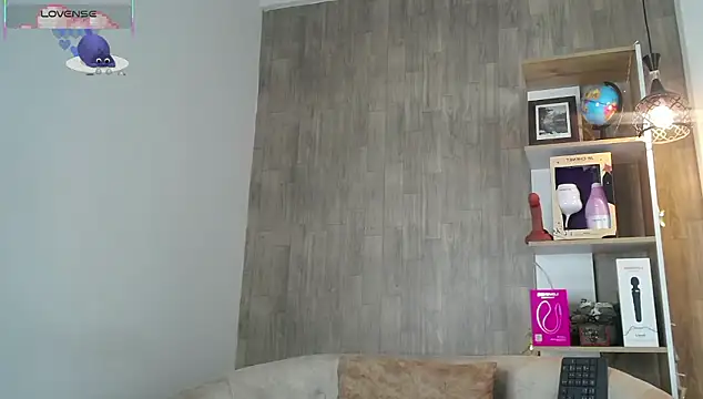 cortney_tayler webcam stripchat model stream image