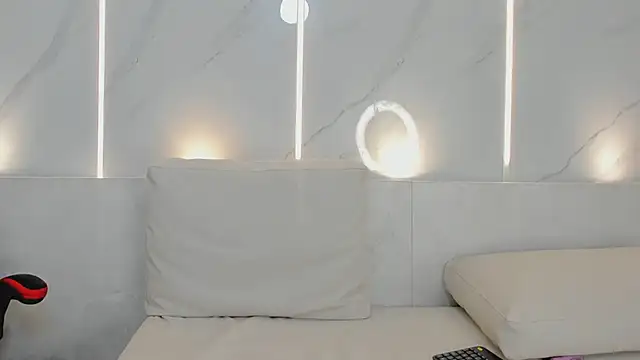 melanie_bonelli webcam