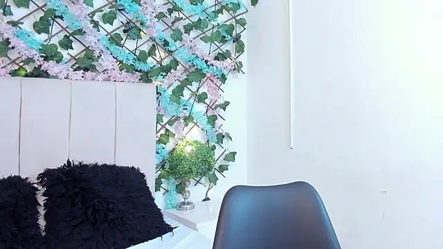 CharlotteBlossom webcam