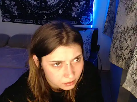 AlienforTwenty webcam