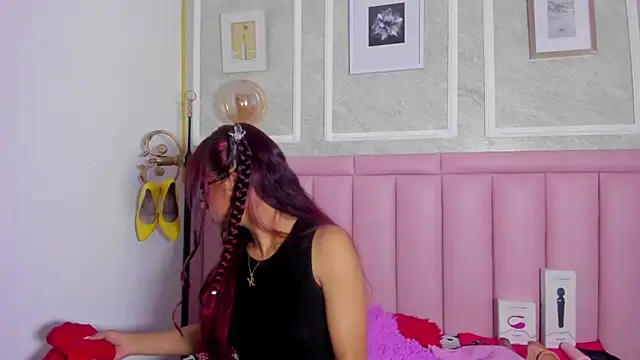 HoollyHendrix webcam