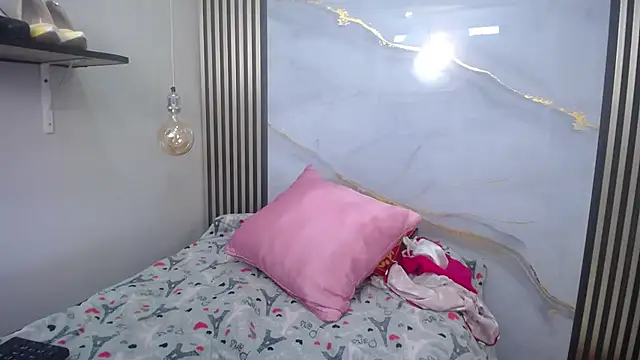 Miah-Princess webcam