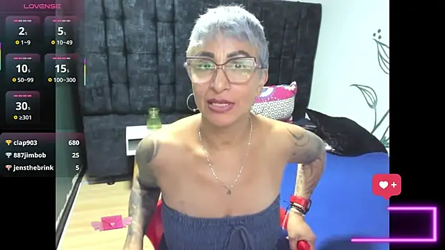 Charlotte__Gray webcam