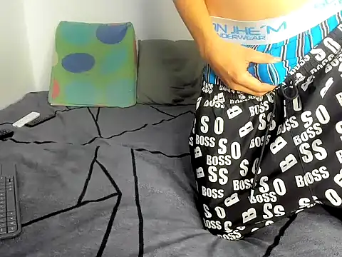 Master_Ruthless777 webcam