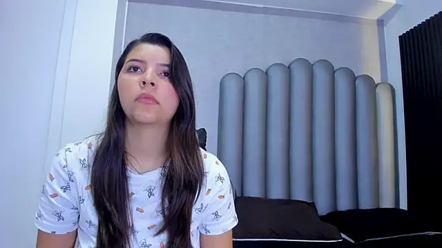 charlotte-star - Charlotte-Star's free webcam - UK Sex Cams