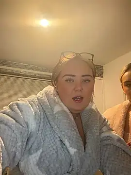 KatieCeexx webcam