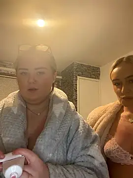 KatieCeexx webcam