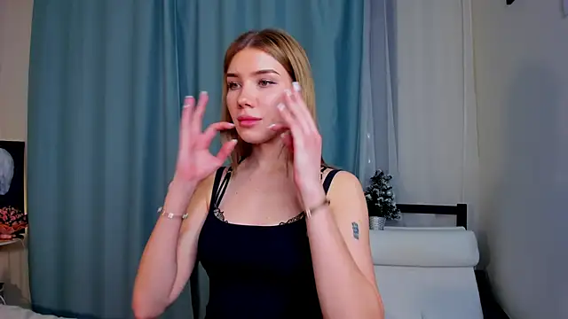 EmmaStoneWants webcam