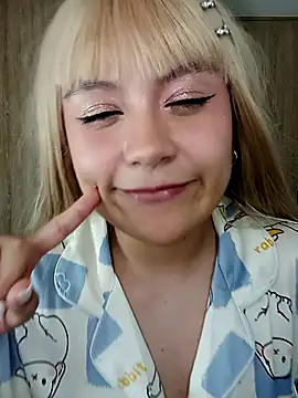 preetty_vaal webcam stripchat model stream image