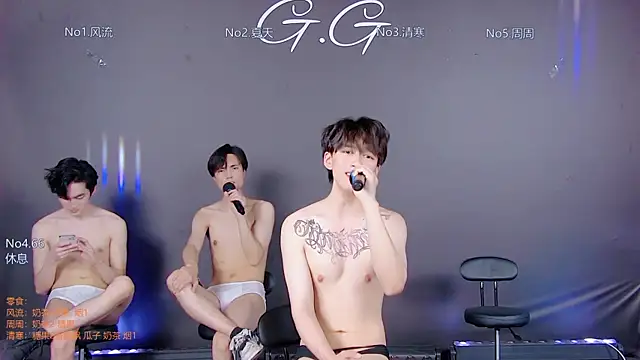 GG-boy002 Live Webcam on Stripchat