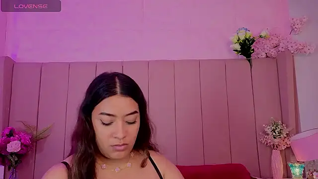 MollyBigBoobs12 webcam