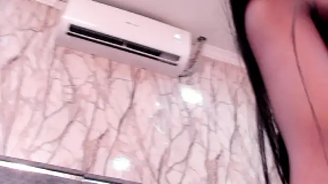 SASHA_BROWNIE__ webcam