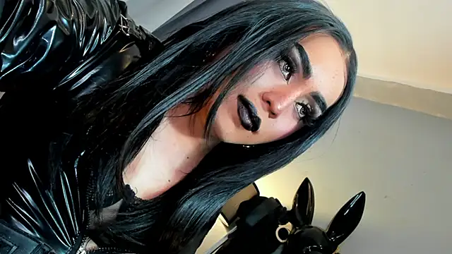 DominaAurumXXX webcam