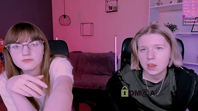 gloria_bubble (G teen) - flash boobs