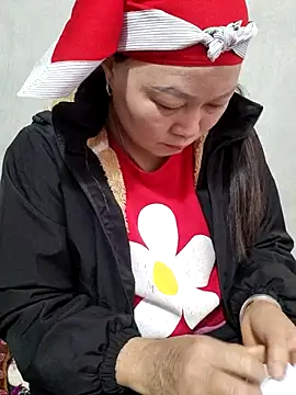 yoowwmr - Yoowwmr's free webcam - UK Sex Cams