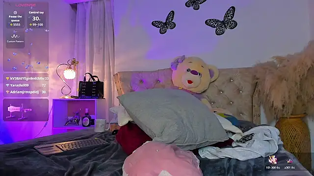 Sarahballiston_ webcam