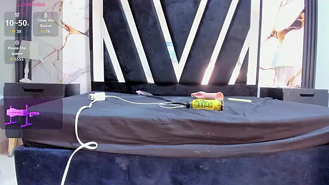 KarinaSimonz webcam stripchat model stream image