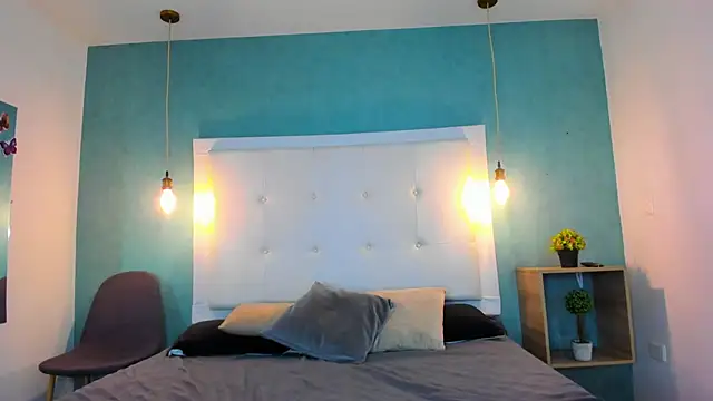 Heidy_milf webcam stripchat model stream image