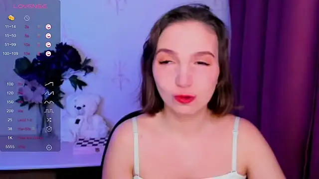 KindHazelHere_ webcam