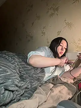 Naughtbaby_2025 webcam