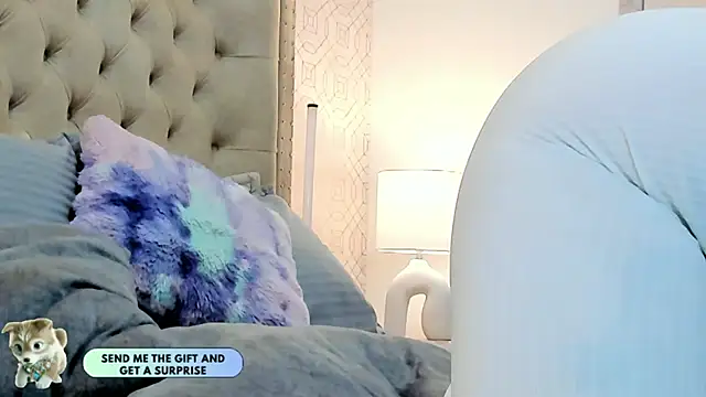 SuccubusDolly webcam