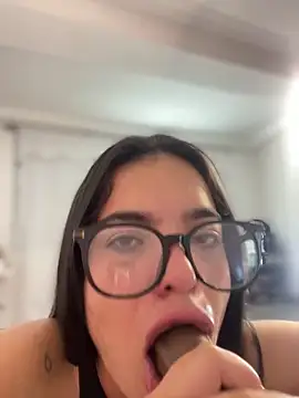 JuanitaMore01 webcam