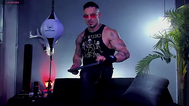 dennis_cox1 (Ask my age) - shitr off an ol in my body muscles hard